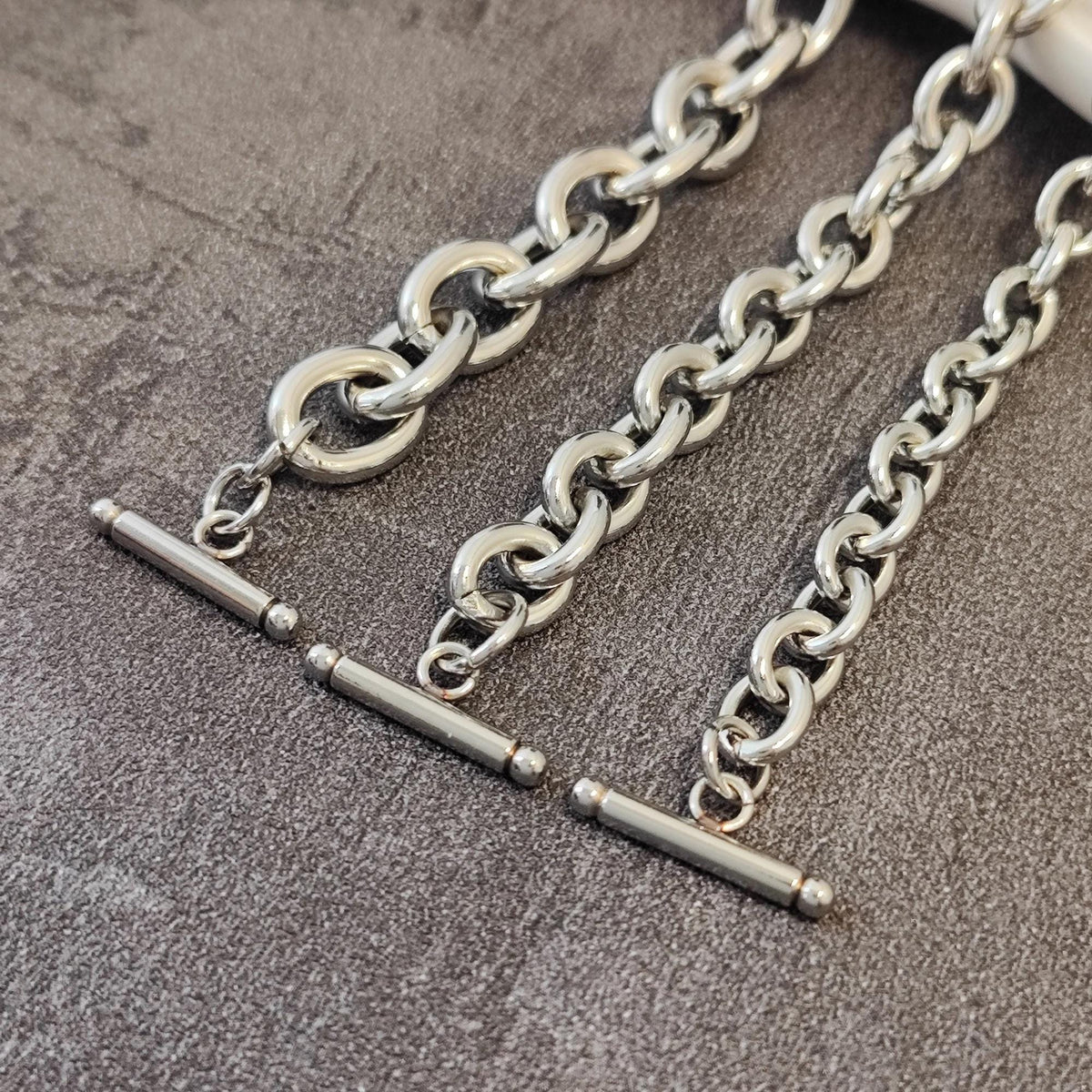 Unisex Stainless Steel Chunky Oval Link Chain Bracelet with Toggle Clasp, Waterproof Bold Rolo Cable Chain Wholesale Mens Jewelry Gift