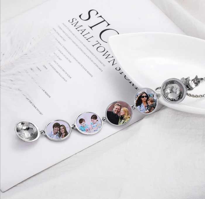 Photo necklace