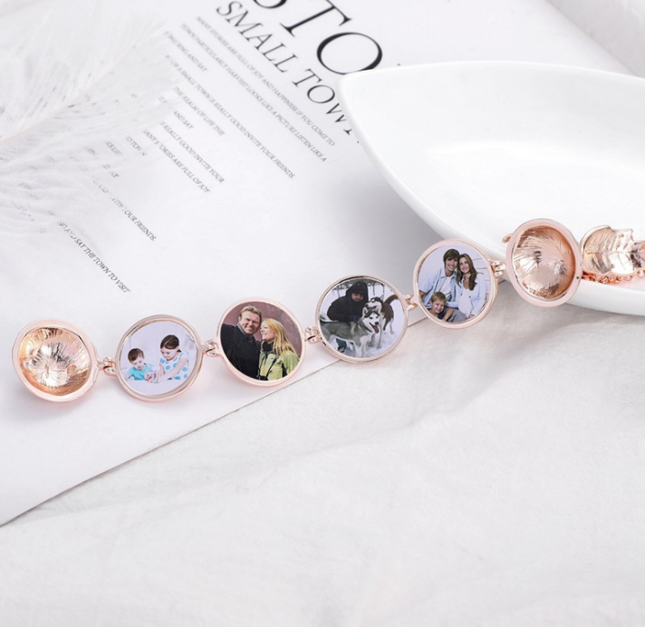 Photo necklace