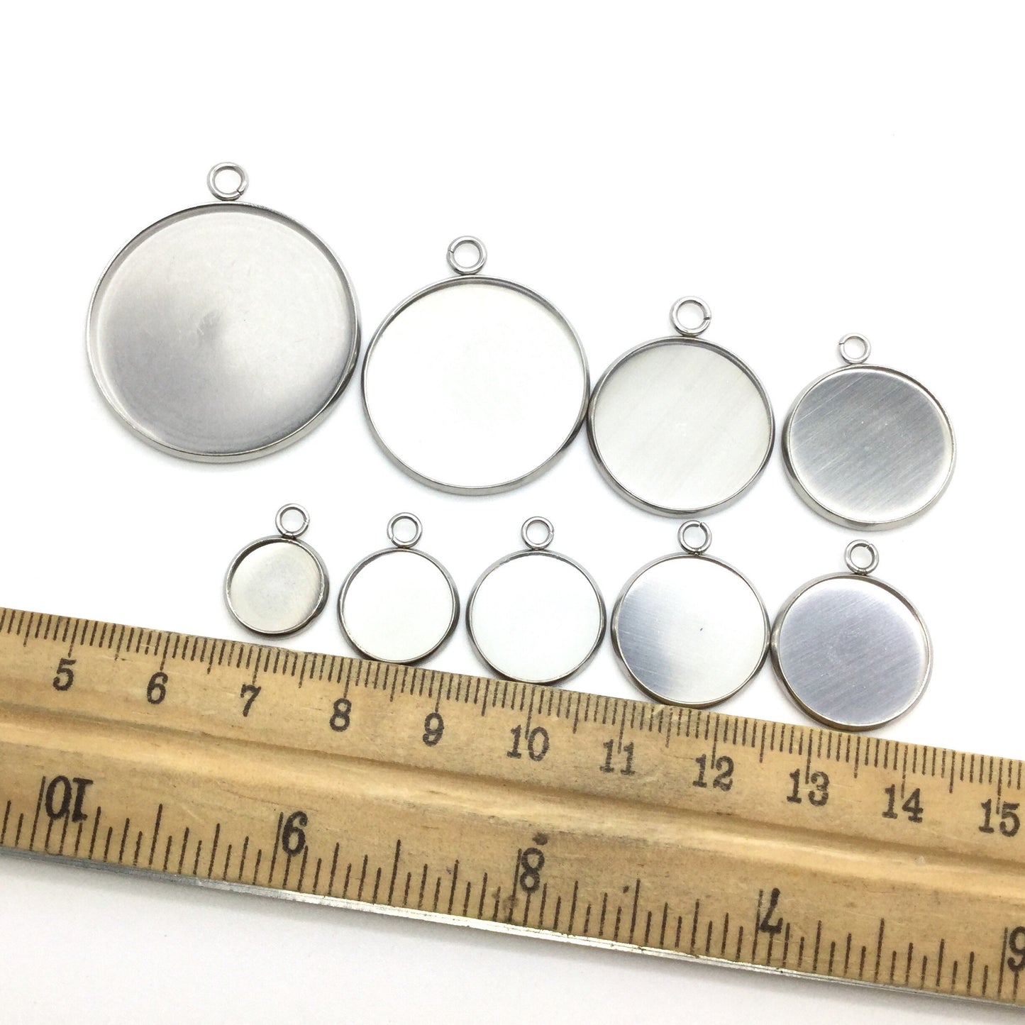 100pcs Stainless Steel 316L Stud Charm Round Bezel Setting Blanks DIY Necklace Pendant Jewelry Findings 6mm to 30mm