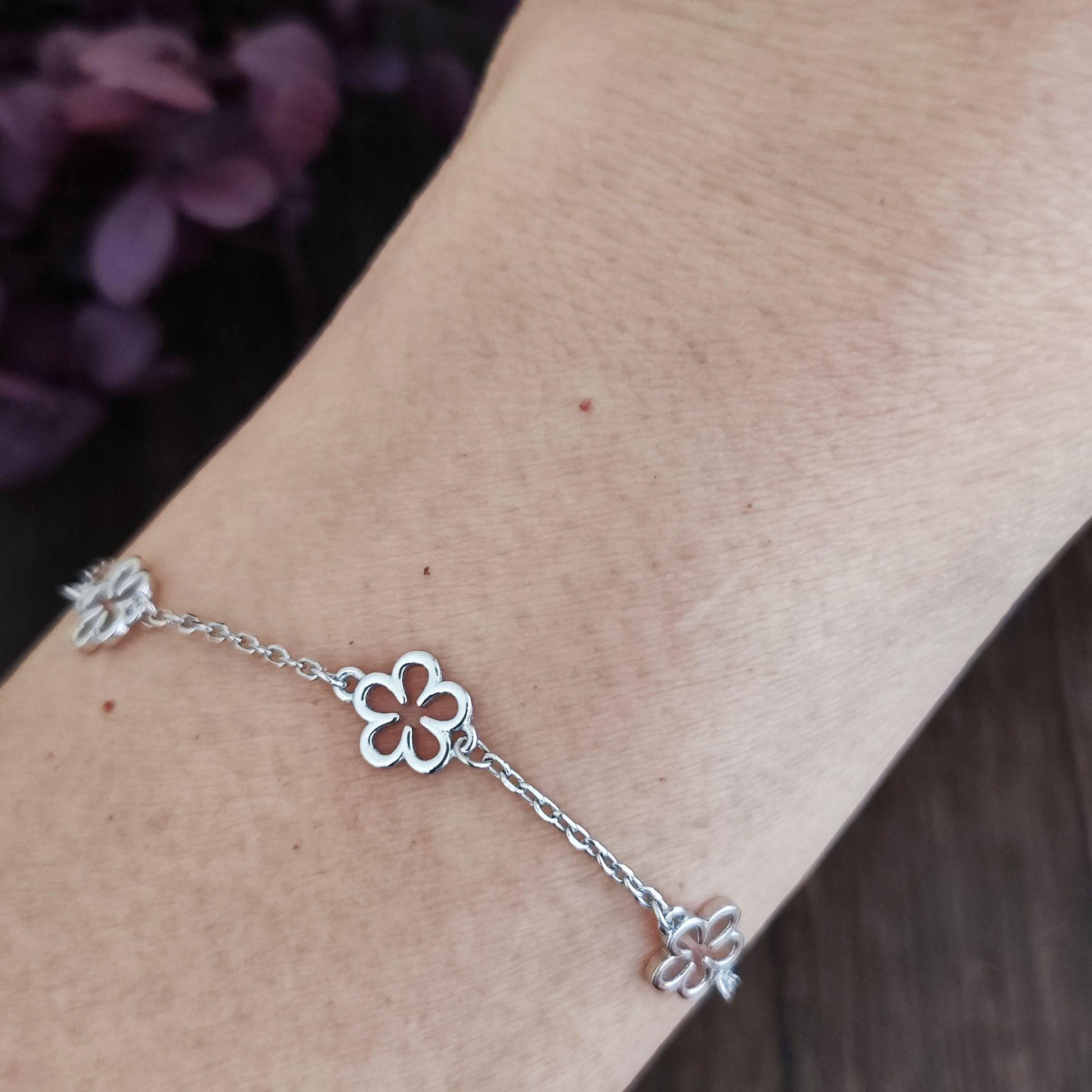 Delicate Filigree Blossom Daisy Flower Sterling Silver Chain Bracelet Gift for Her