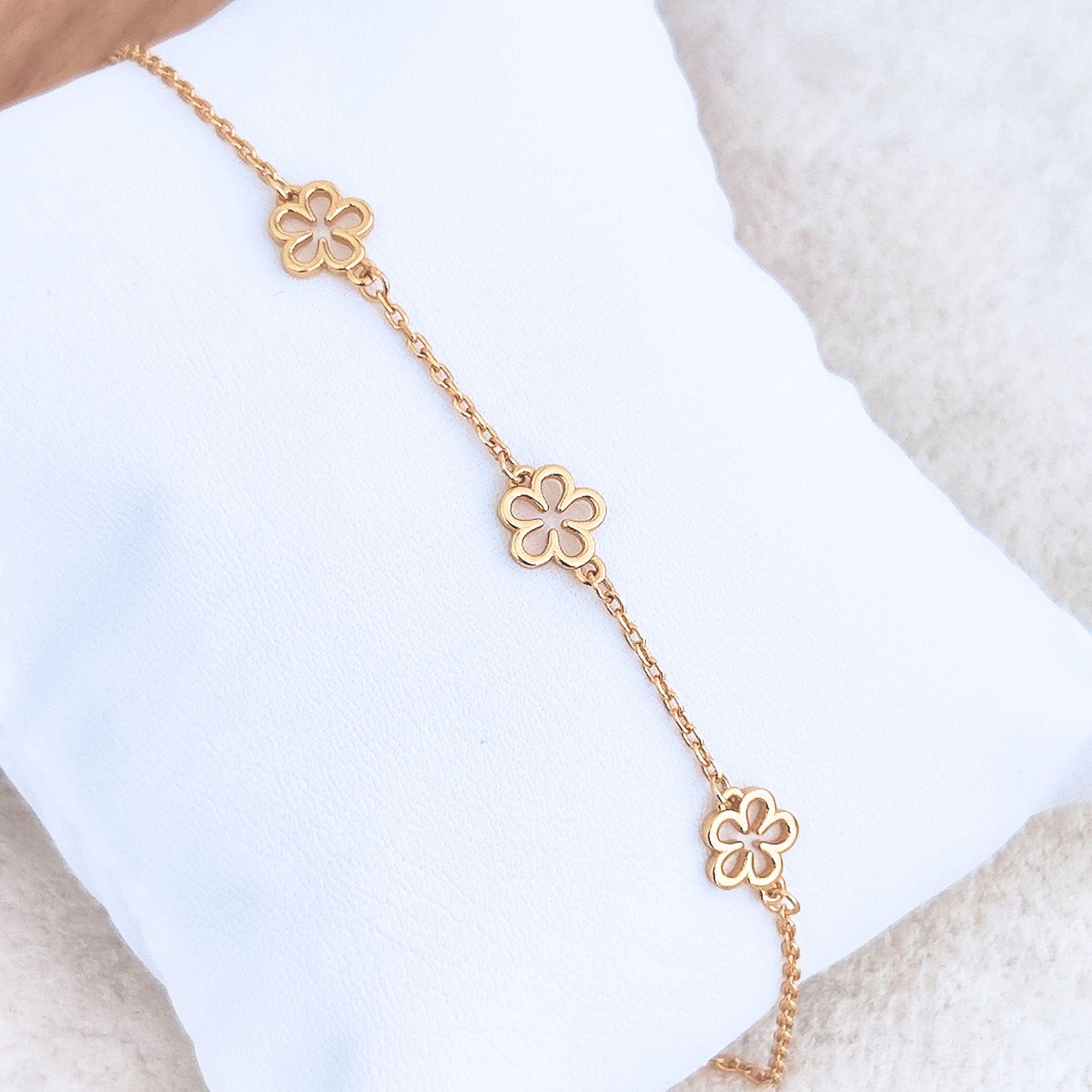 Delicate Filigree Blossom Daisy Flower Sterling Silver Chain Bracelet Gift for Her