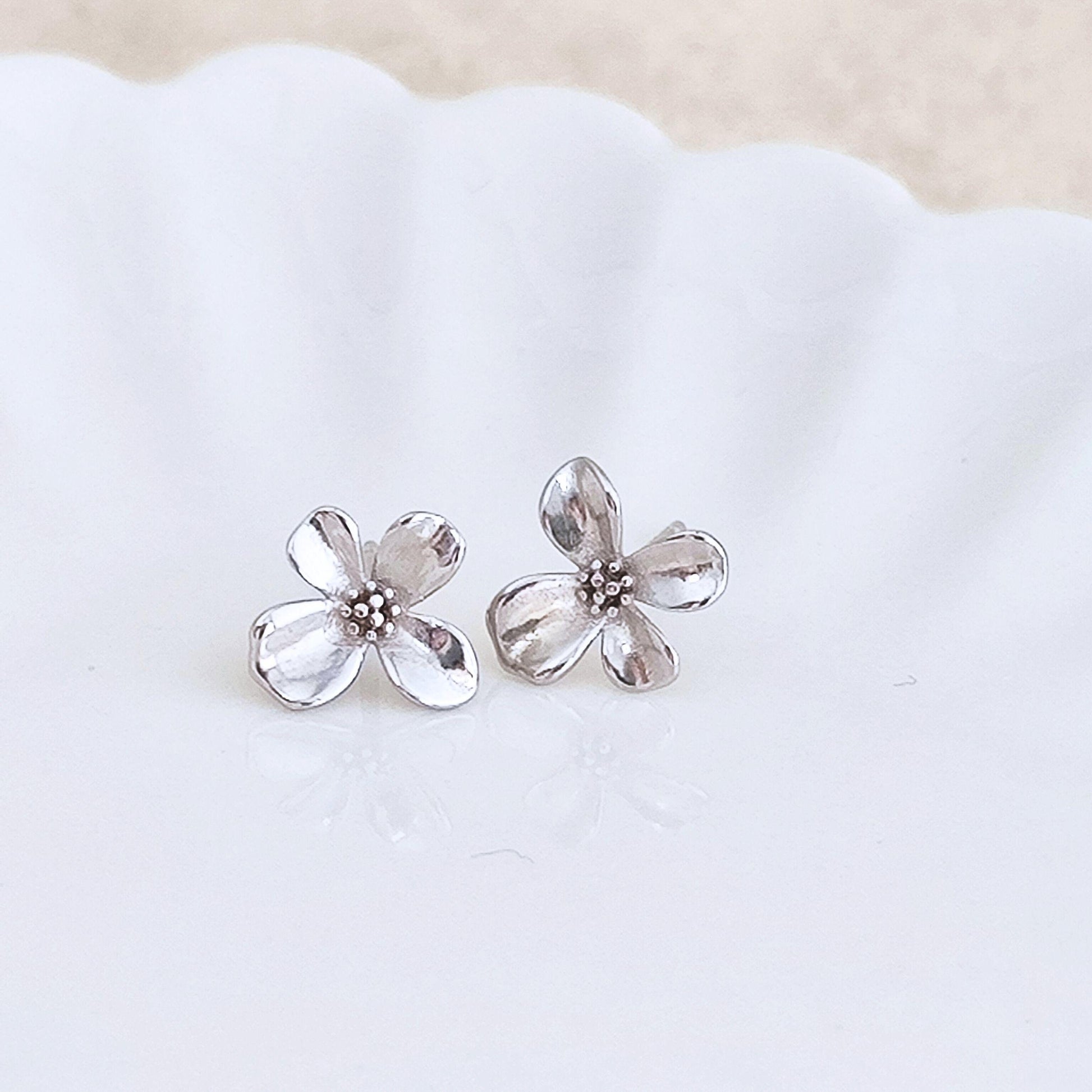 925 Sterling Silver 4 Petals Flower Stud Earrings Floral Blossom Flower Stud Earrings Natural Inspired Stud Earrings Minimalist Earrings