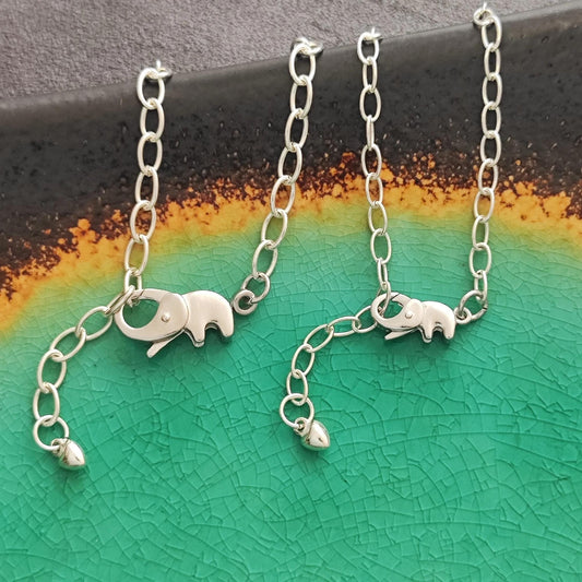 Sterling Silver Adorable Elephant Push in Spring Clasp Oval Chain Bracelet Lobster Clasp Bracelet Gift for Her 20 cm long